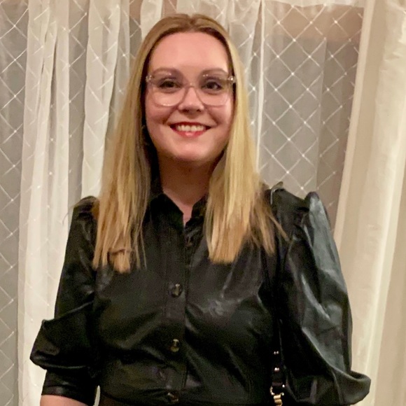 Meet your Posher, Elisa - Picture 7 of 8